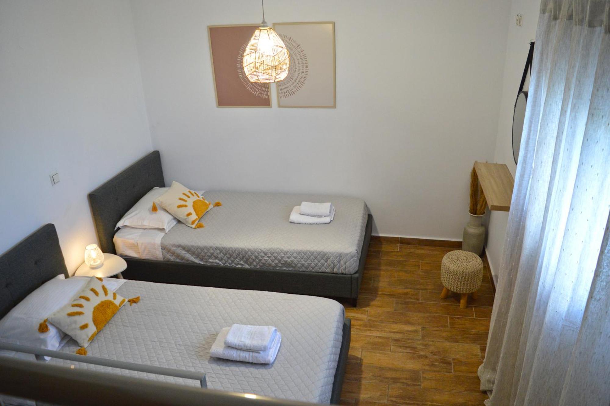 Sunshine House Appartement Ermoupoli Buitenkant foto